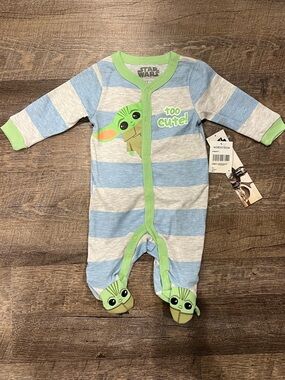 Nordstrom Star Wars Baby Yoda Striped Footie One-Piece - Blue, Gray & Green